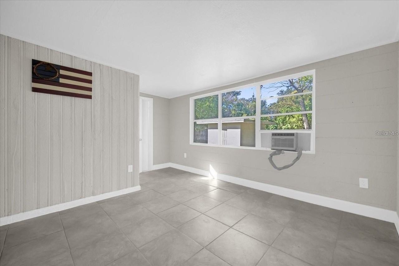 907 Columbia St - Photo 5 of 29