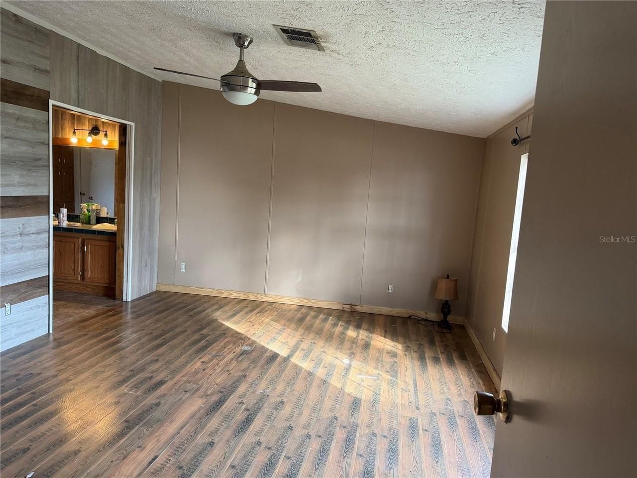 1333 Ashlee Ct - Photo 4 of 15