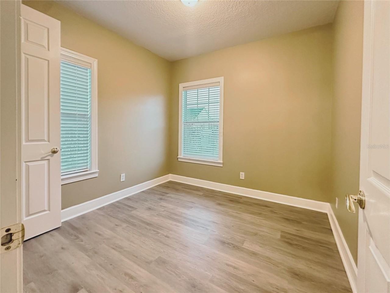 1176B Wilde Dr - Photo 6 of 13