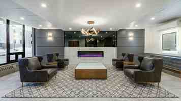 featured image of 812 King St W