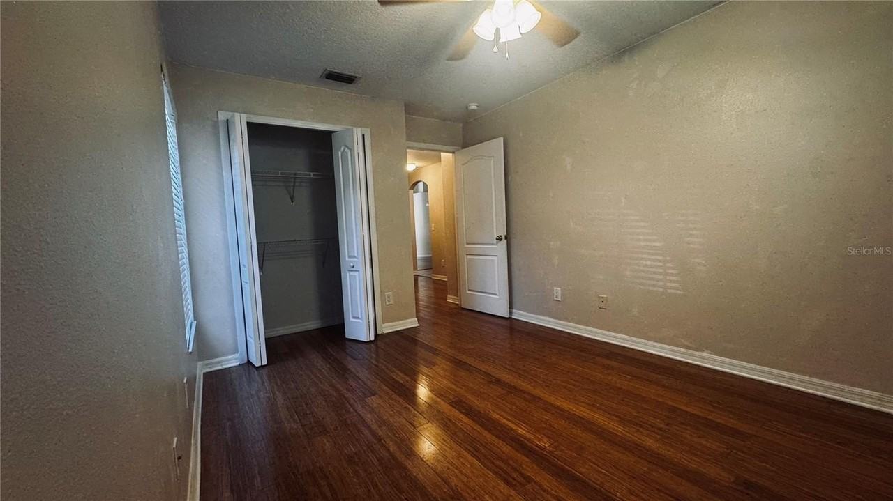 9822 White Barn Way - Photo 4 of 17