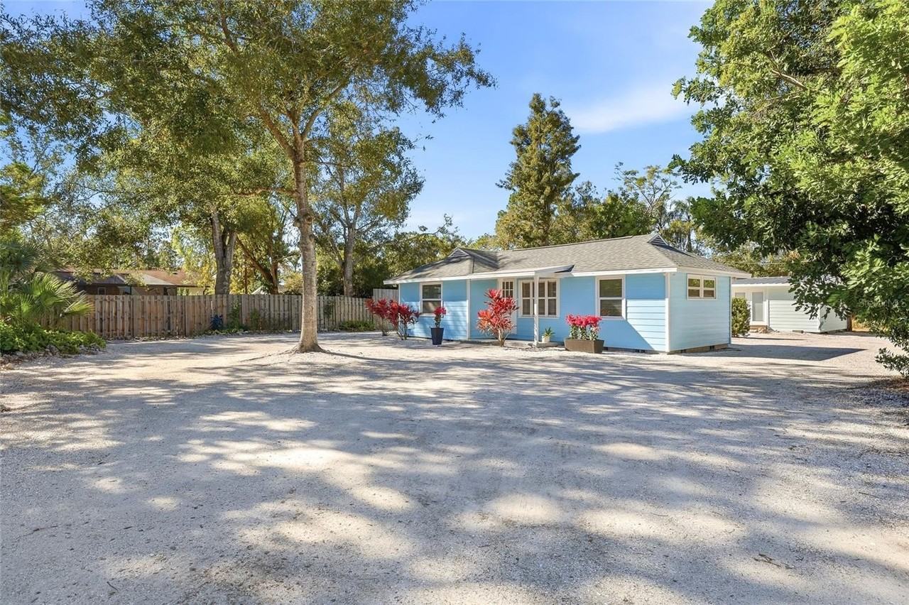 2854 W Rainbow Cir - Photo 2 of 28