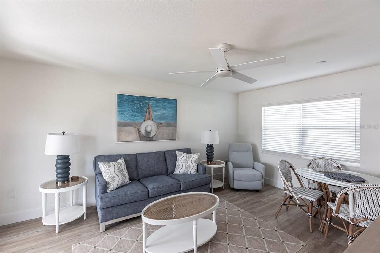 6020 Midnight Pass Rd #5