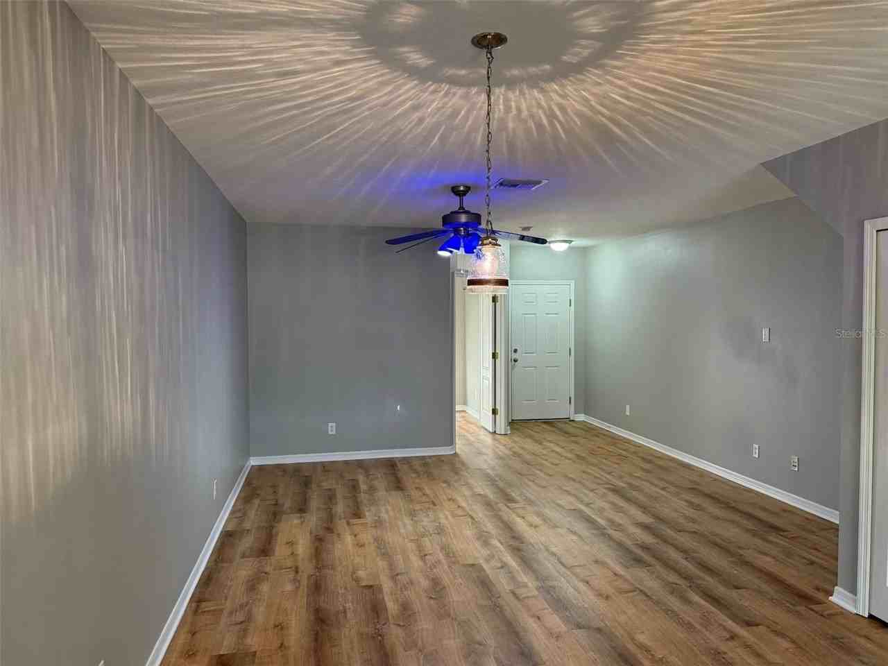 15776 Fishhawk Falls Dr - Photo 2 of 15