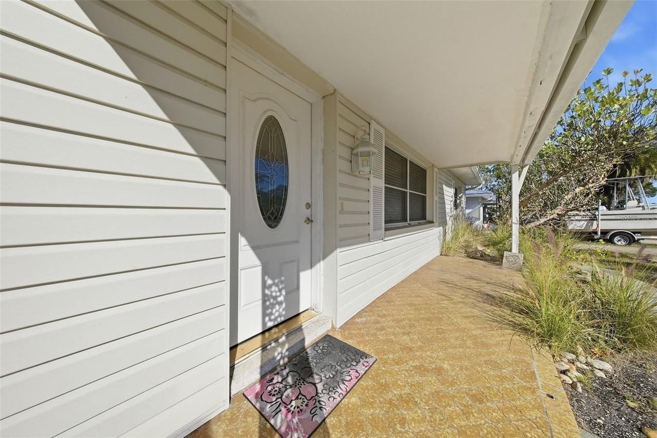 11373 62nd Ave - Photo 6 of 36