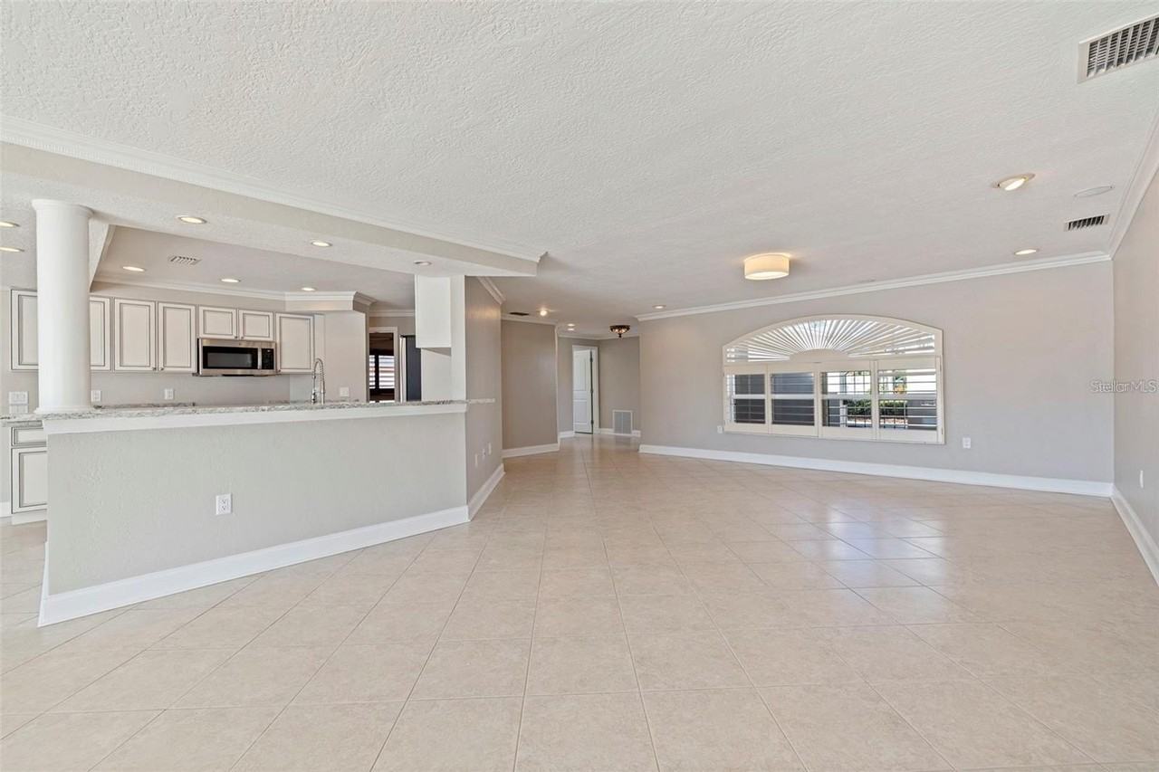 11225 4th St E - Photo 6 of 32