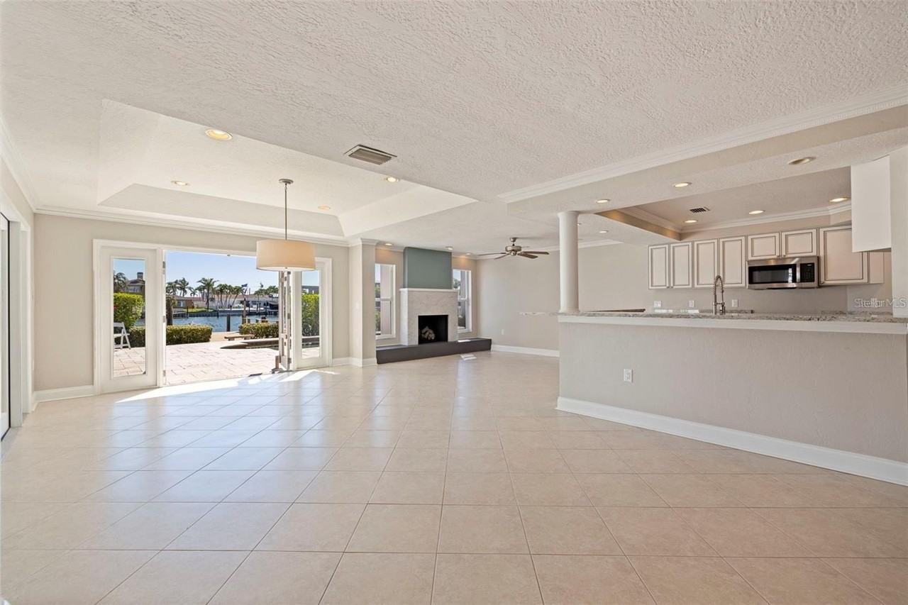 11225 4th St E - Photo 7 of 32