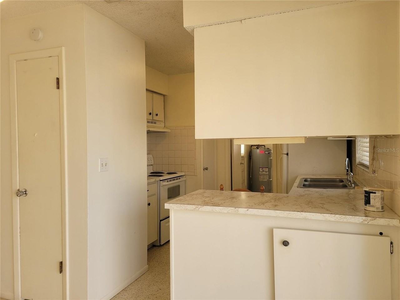 1820 Martin St - Photo 7 of 20