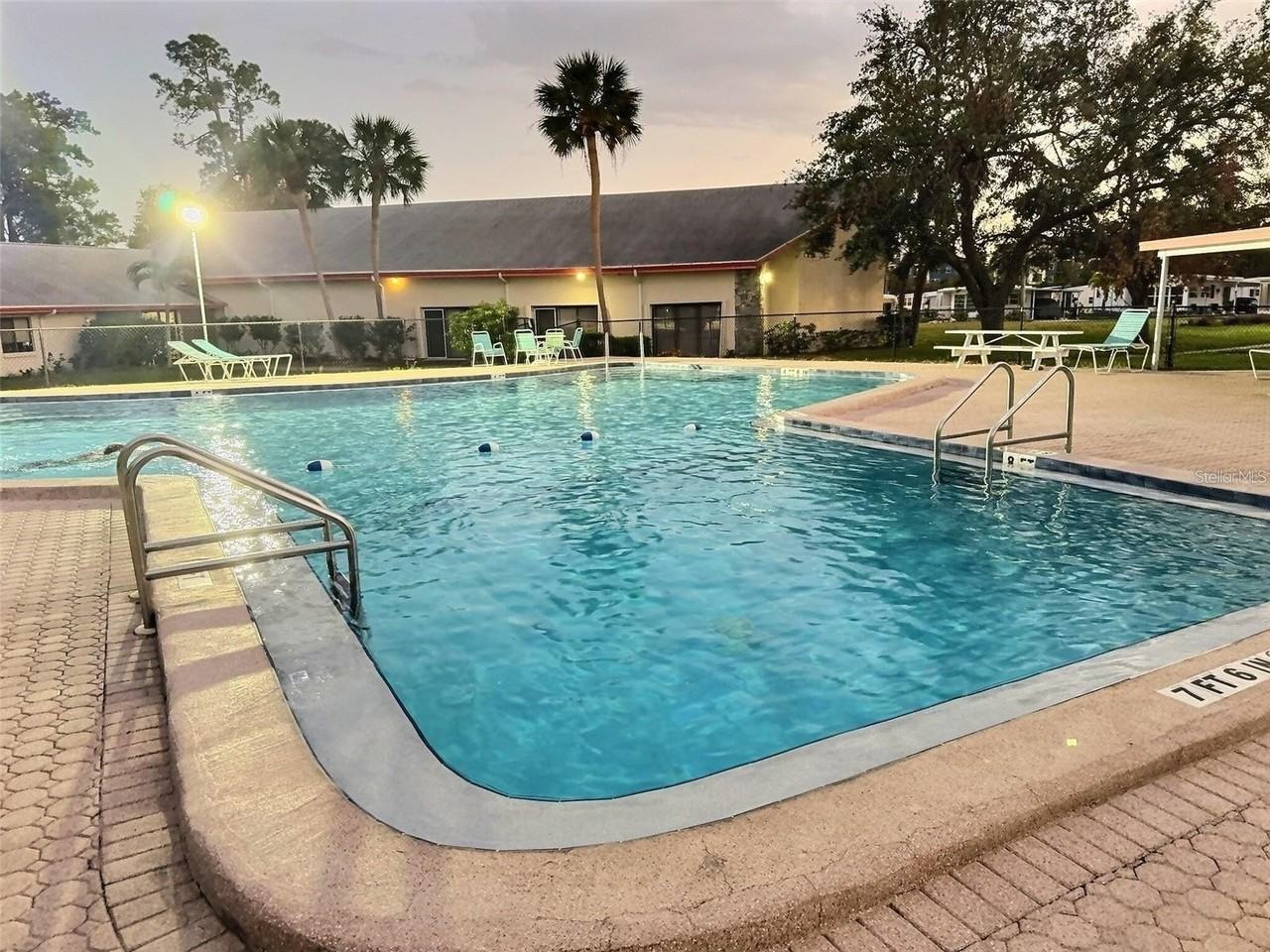 667 Sugar Palm St - Photo 4 of 24