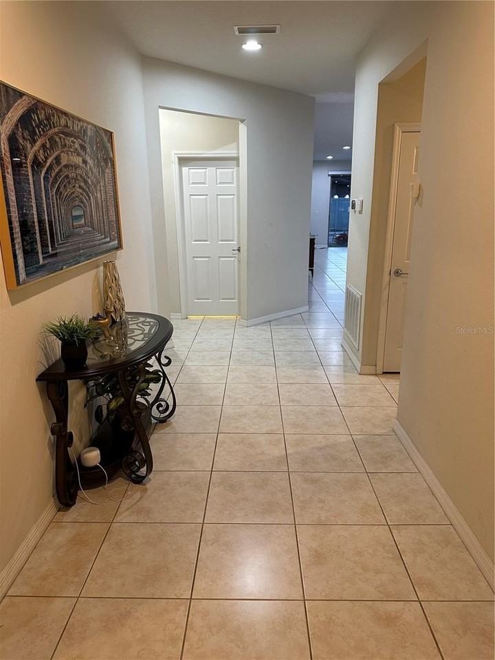 5007 Wabash Pl - Photo 2 of 12