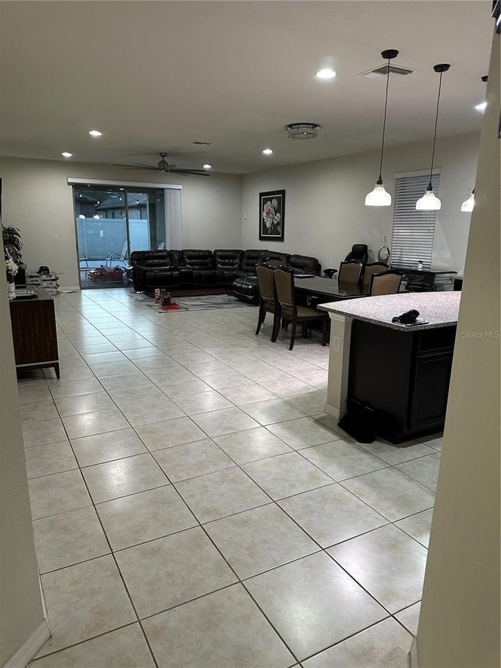 5007 Wabash Pl - Photo 5 of 12