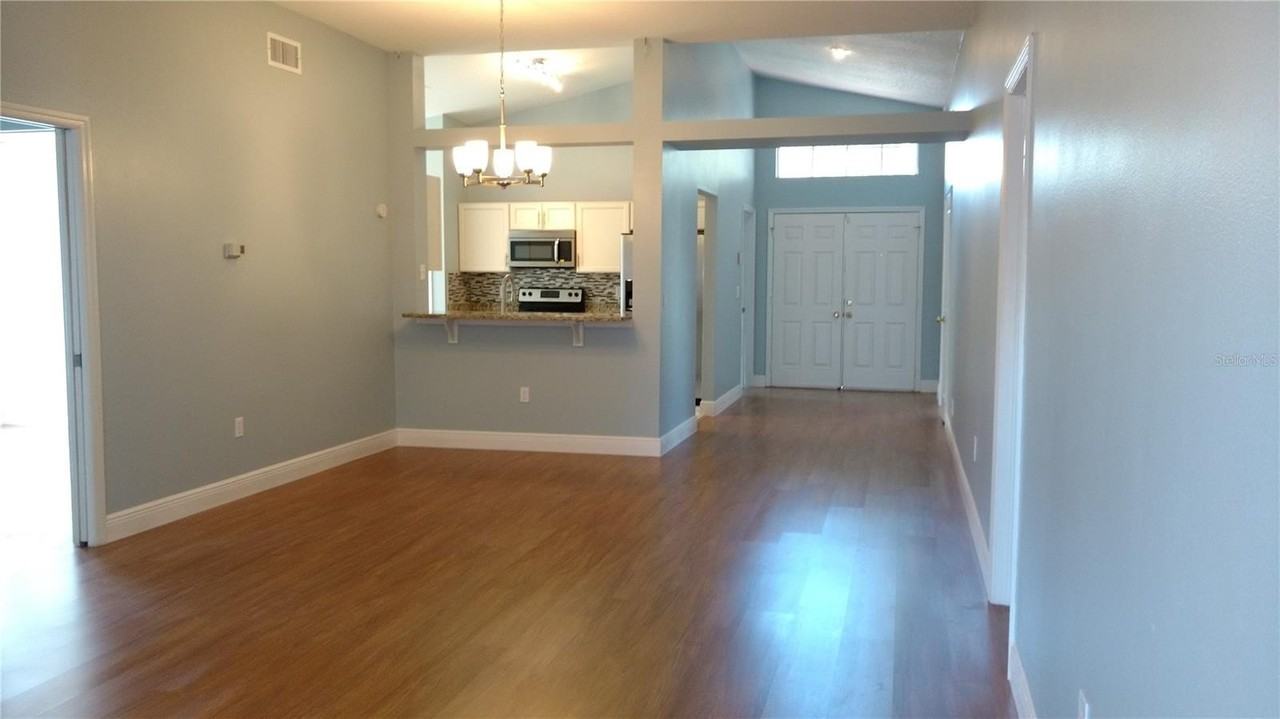 28646 Tanner Dr - Photo 2 of 33