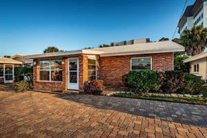 featured image of 6020 Midnight Pass Rd #40