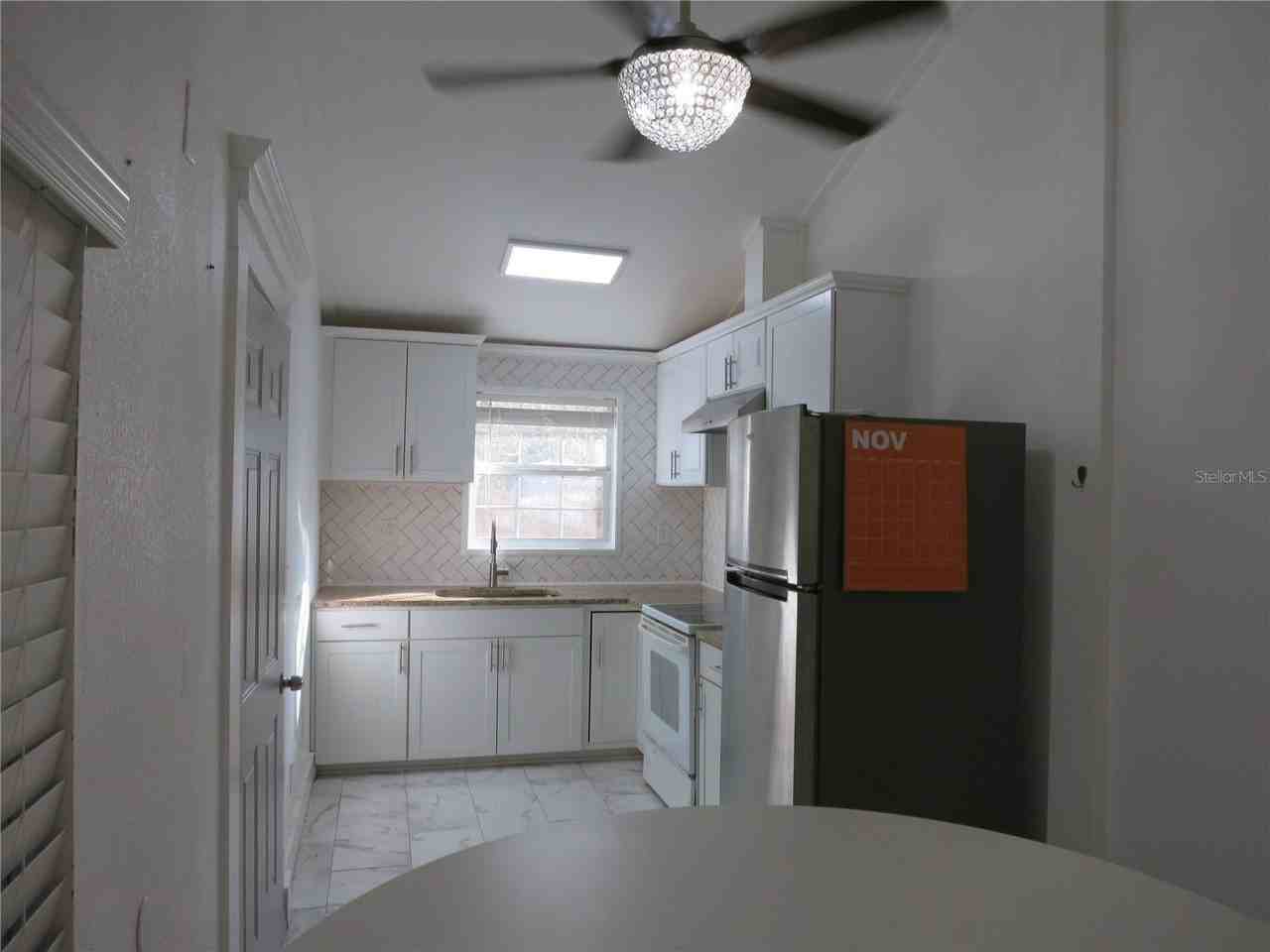 8113 N Rome Ave - Photo 5 of 21