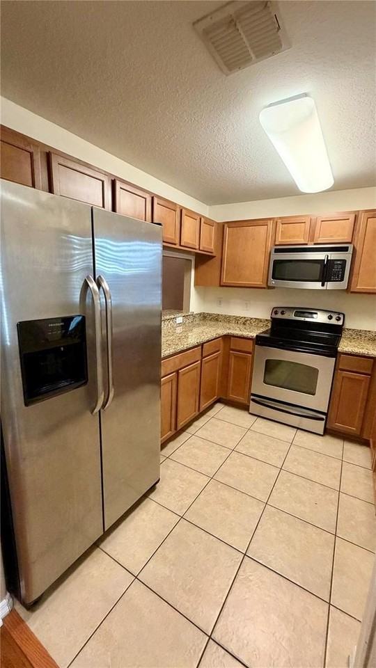 5411 Limestone Ln - Photo 4 of 17