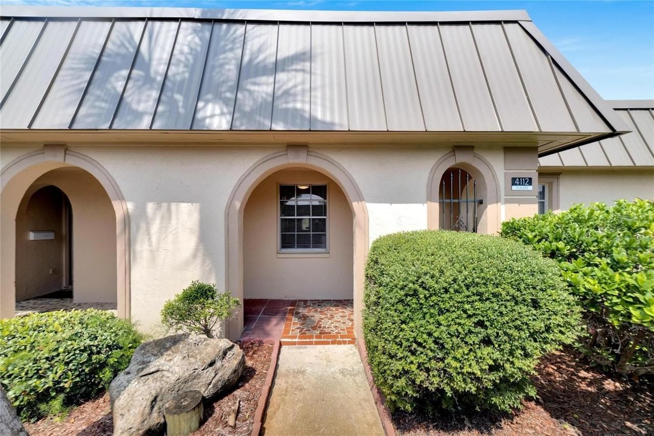 4112 Hampton Dr - Photo 5 of 50