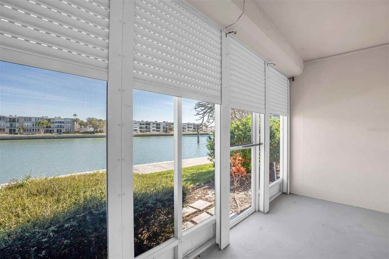 7625 Sun Island Dr S #101 - Photo 4 of 30