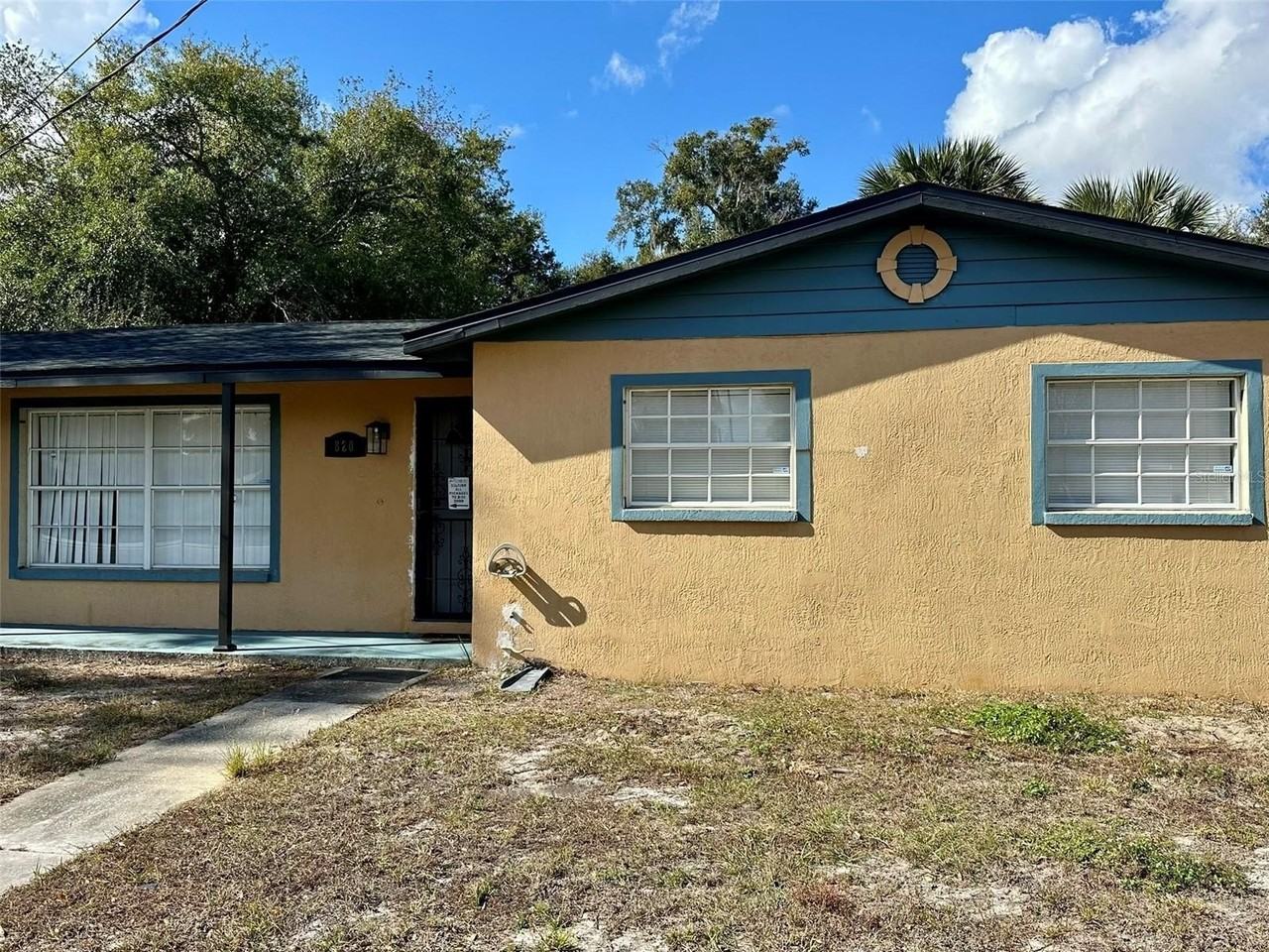 820 Martin L King Jr Ave - Photo 2 of 50