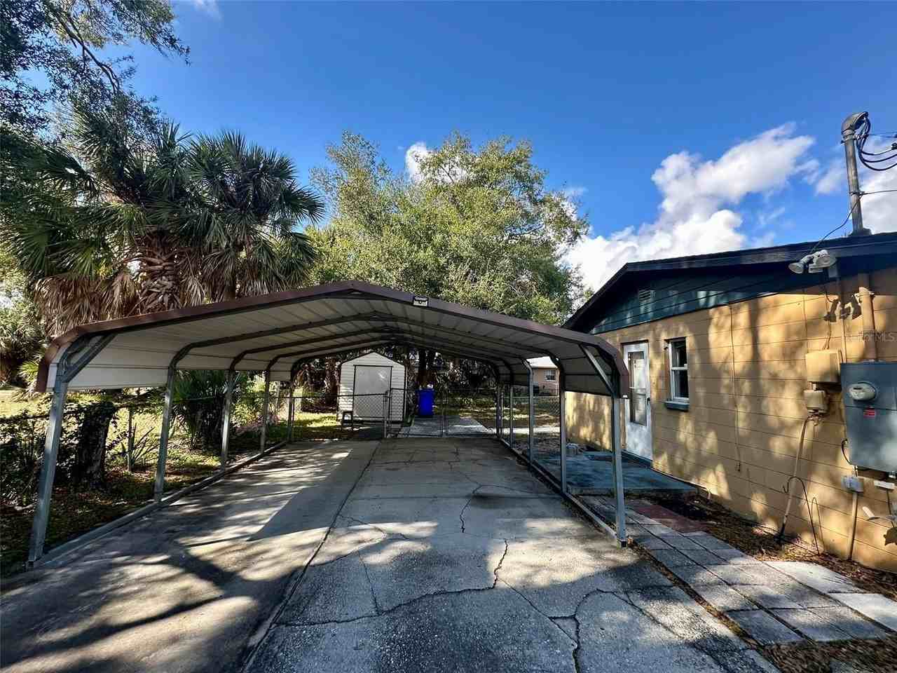 820 Martin L King Jr Ave - Photo 6 of 50