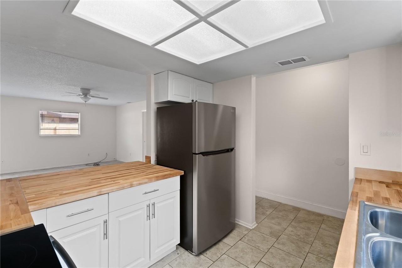 427 2nd Ave - Photo 4 of 15