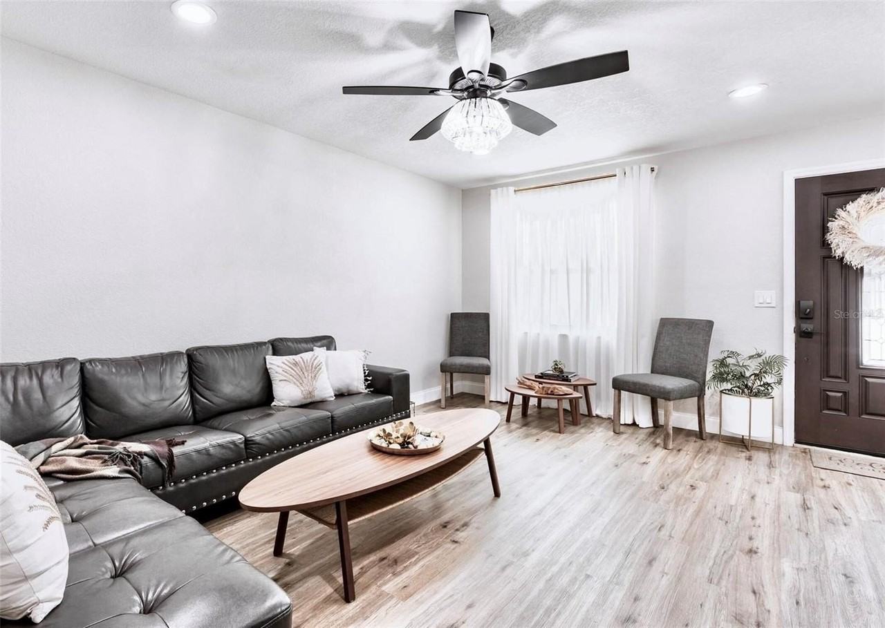 6220 Interbay Ave - Photo 6 of 8