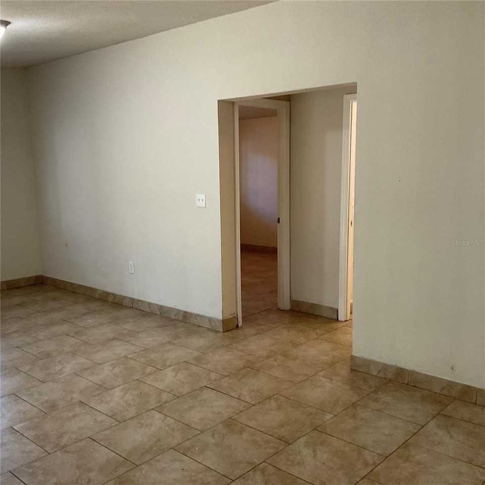 39211 Coot Dr - Photo 5 of 17