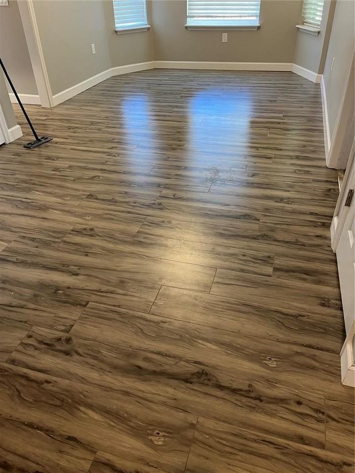 709 Mystic Oaks Ln - Photo 4 of 18