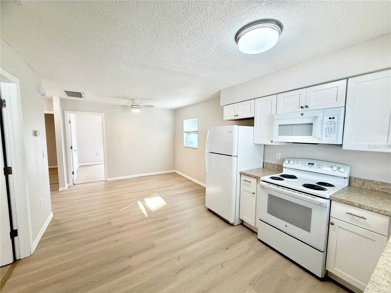 5828 Gulf Dr - Photo 4 of 22