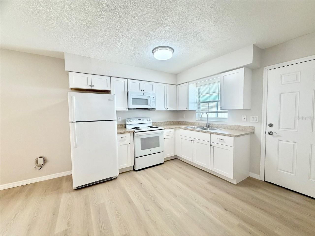 5828 Gulf Dr - Photo 6 of 22