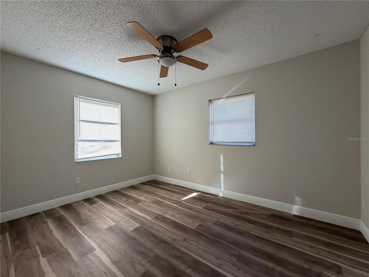 1244 London Ave - Photo 7 of 9