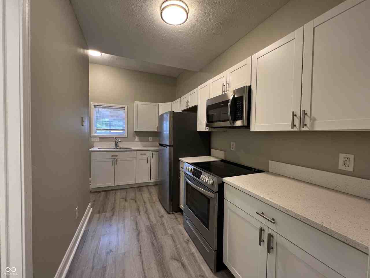 1221 Union St #1221 - Photo 7 of 20