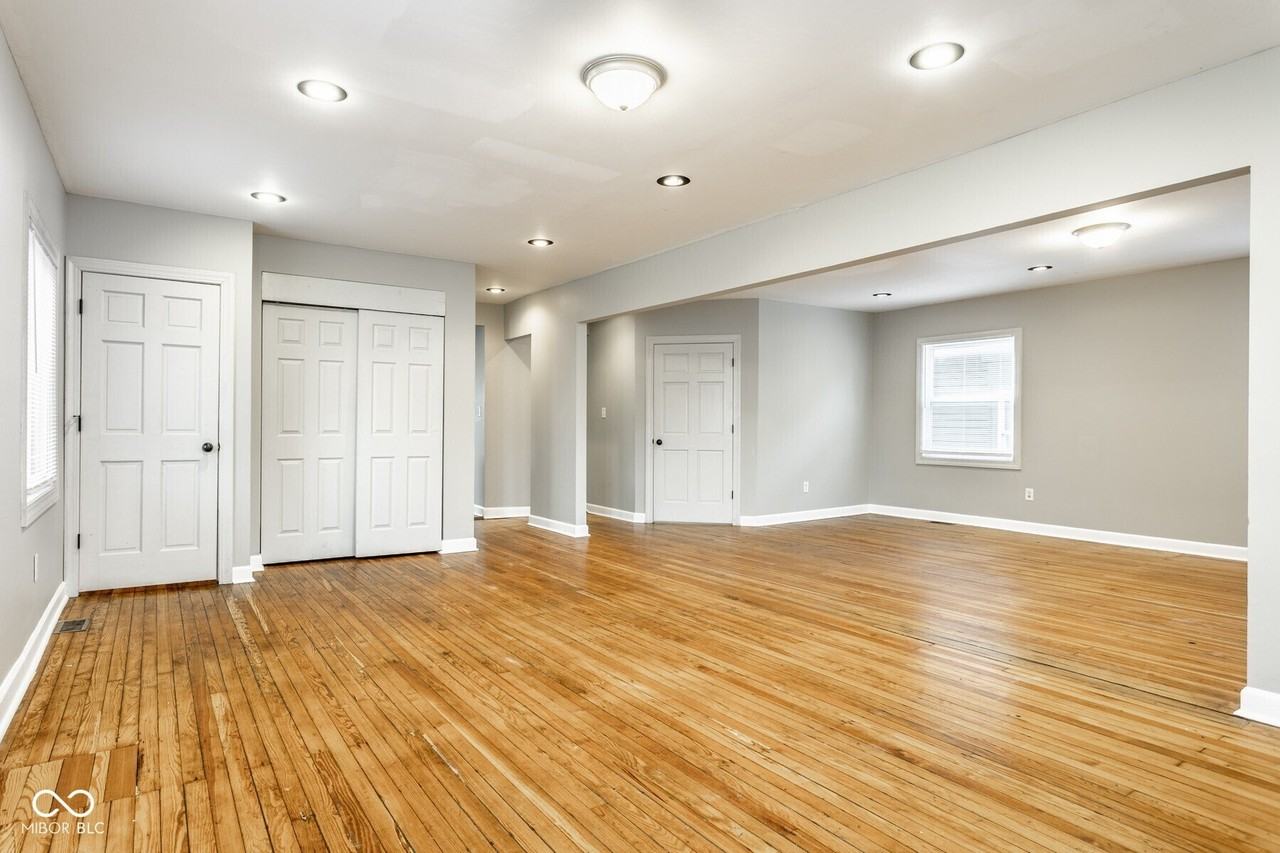 1253 S East St - Photo 6 of 44