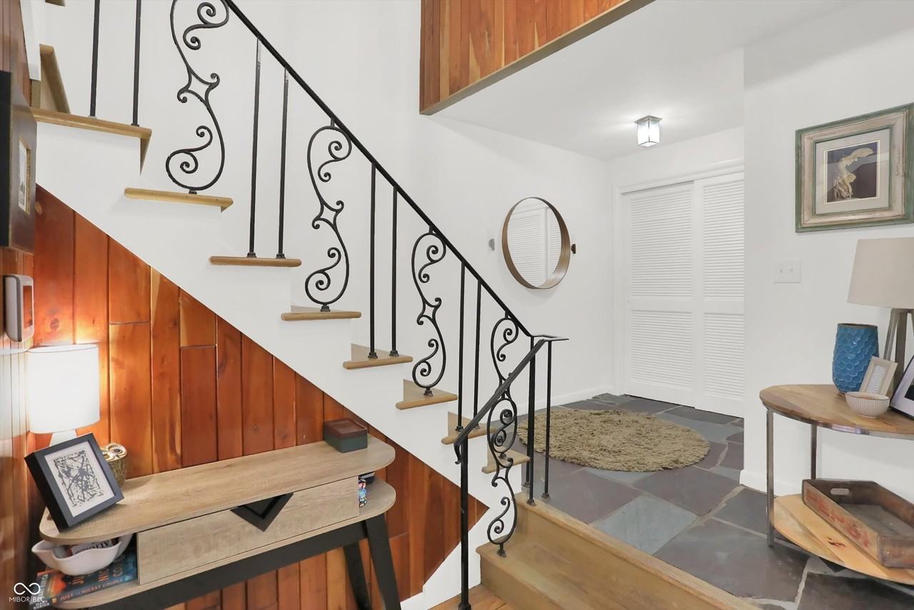 5212 Nob Ln - Photo 4 of 47