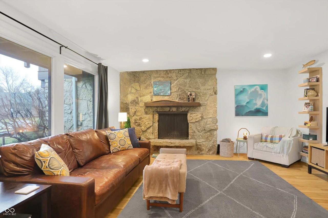 5212 Nob Ln - Photo 6 of 47