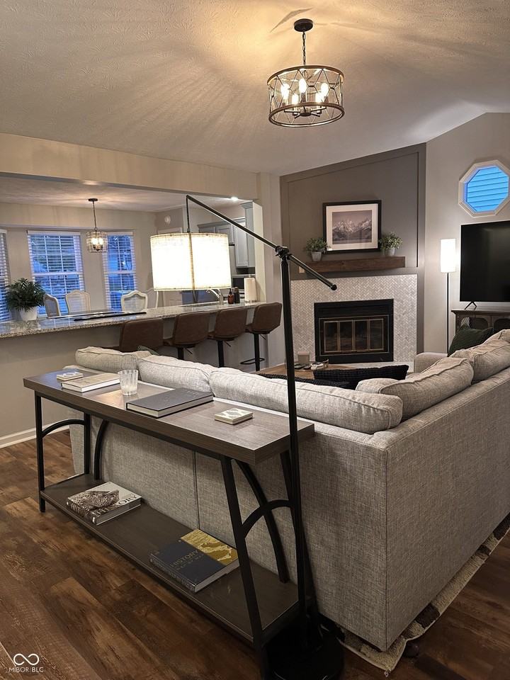 9209 N Park Ave - Photo 4 of 20