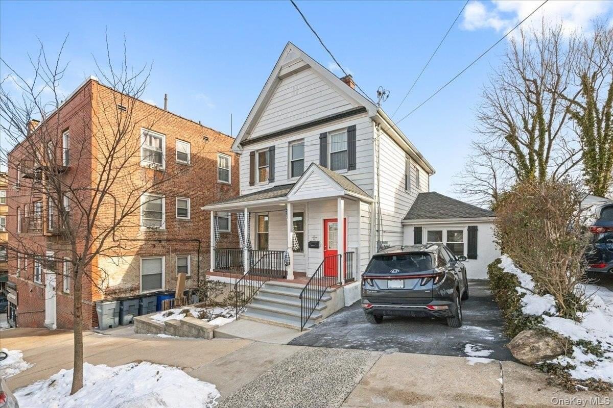 38 Fairview Ave - Photo 2 of 28