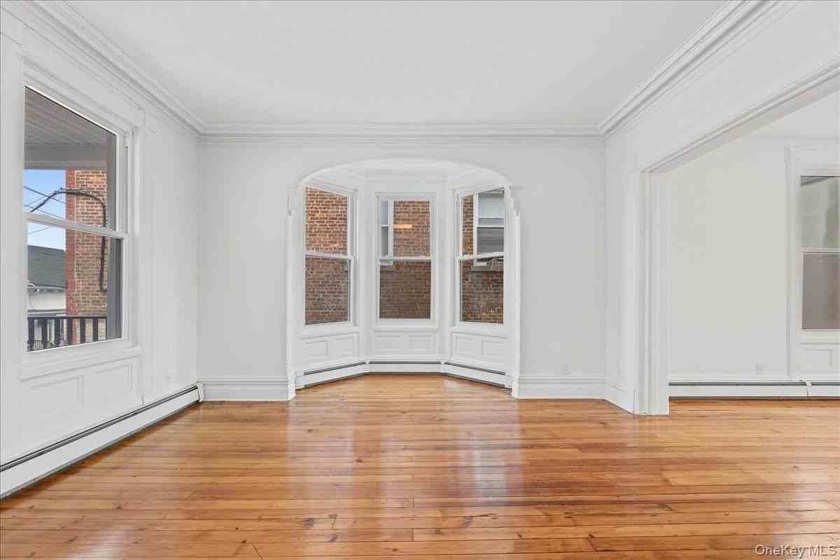 38 Fairview Ave - Photo 6 of 28