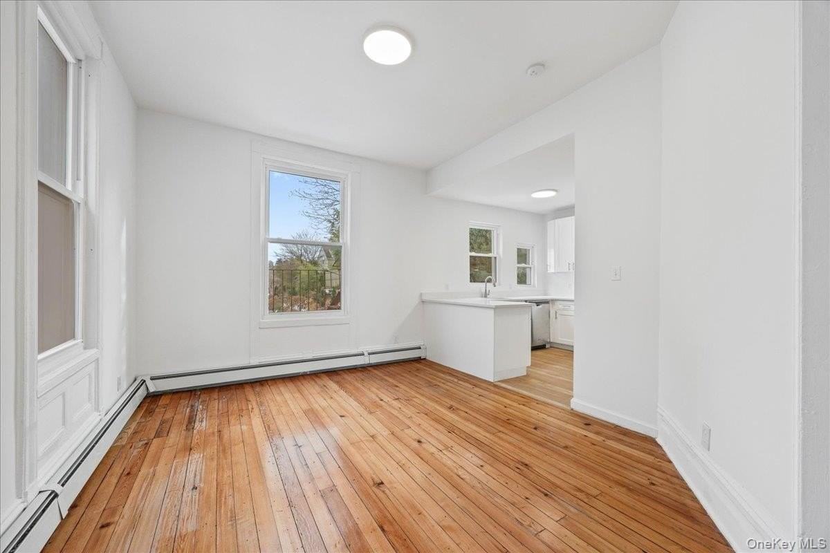 38 Fairview Ave - Photo 7 of 28