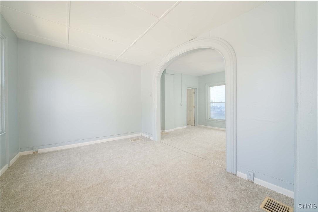 42 E Cayuga St - Photo 7 of 27