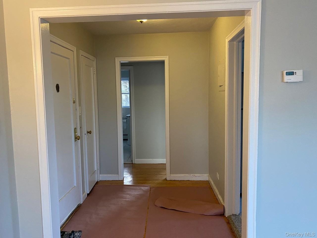 4916 Douglaston Pkwy Apt 2r #2R - Photo 7 of 8