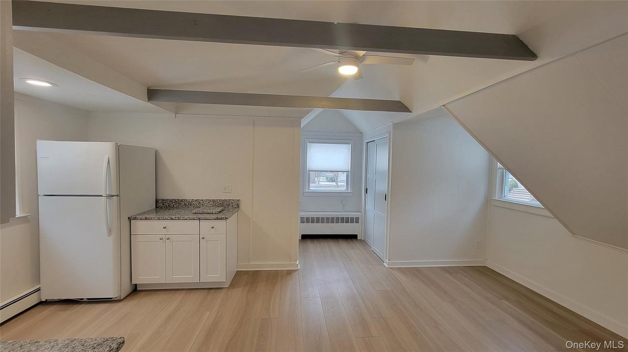 50 Deepdale Dr - Photo 3 of 13