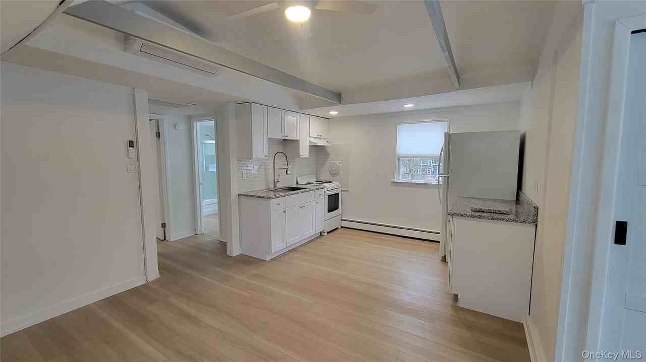 50 Deepdale Dr - Photo 4 of 13