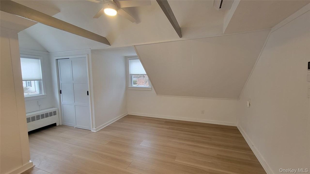 50 Deepdale Dr - Photo 3 of 13