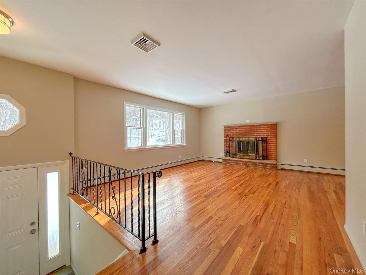 106 Gretna Woods Rd - Photo 2 of 16