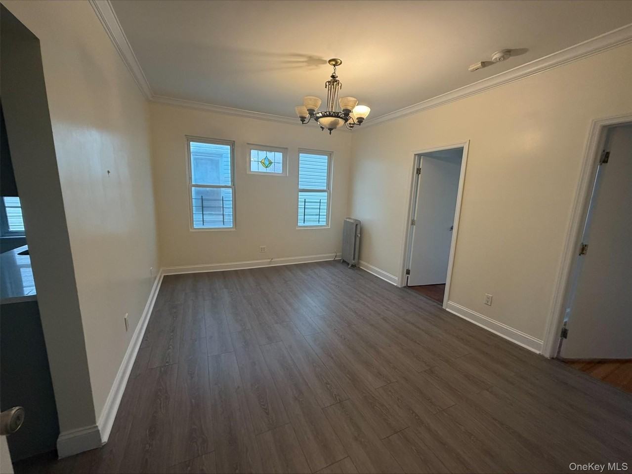 9347 202nd St - Photo 4 of 11