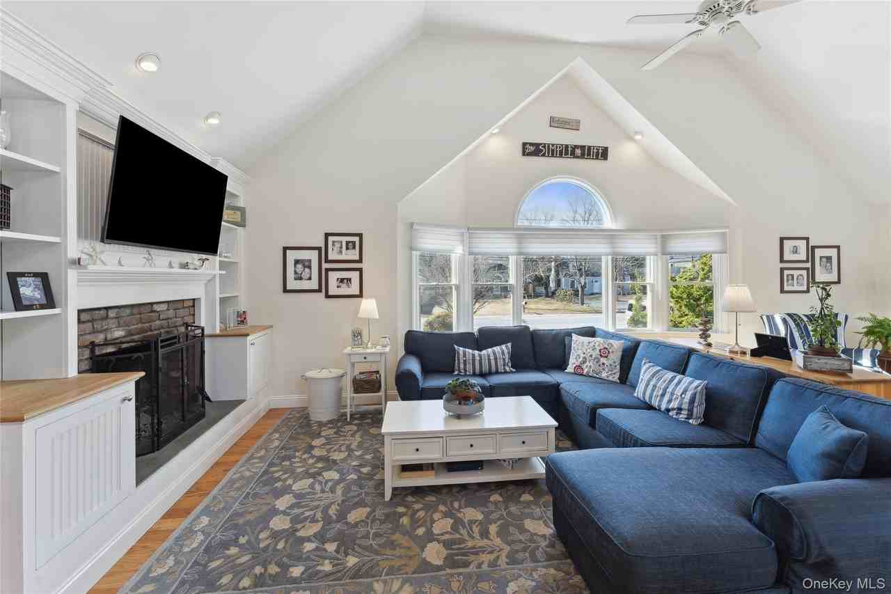 64 Tanners Neck Ln - Photo 4 of 22