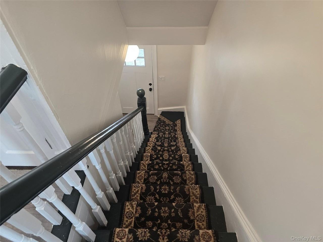 10 Ohio Ave Unit Rear2 - Photo 6 of 24