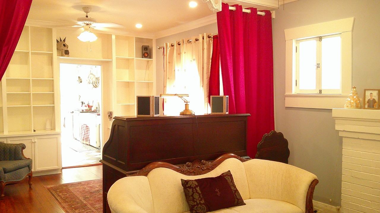 303 E Plymouth St - Photo 5 of 34