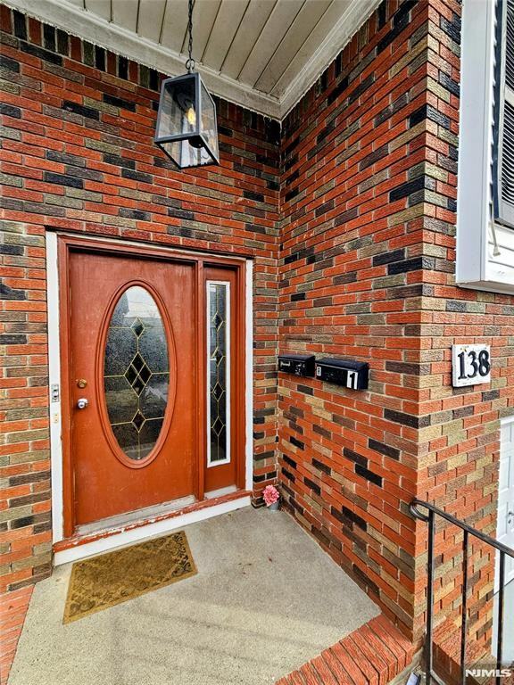 138 Scoles Ave - Photo 3 of 35