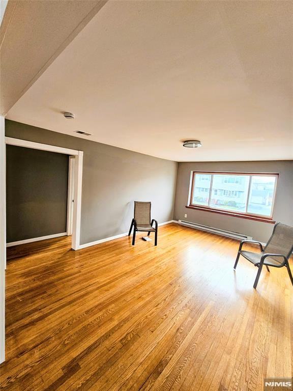 138 Scoles Ave - Photo 7 of 35